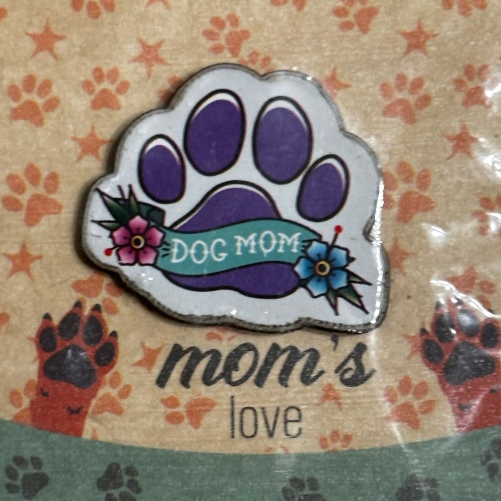 Dog Mom Pin, NWT